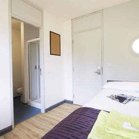 Corrib Village Rooms University Of גלוואיי מראה חיצוני תמונה