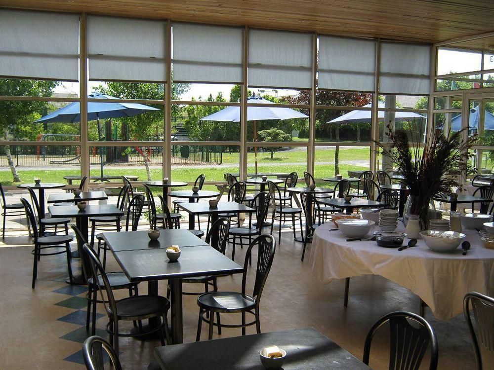 Corrib Village Rooms University Of גלוואיי מראה חיצוני תמונה